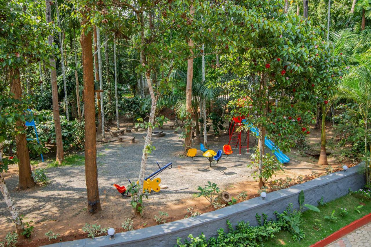 Orchid Trails Resort Sultan Bathery Exterior foto