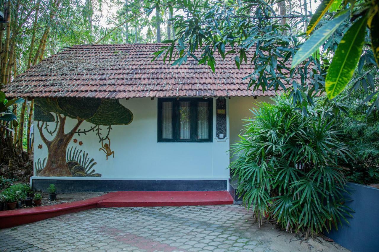 Orchid Trails Resort Sultan Bathery Exterior foto